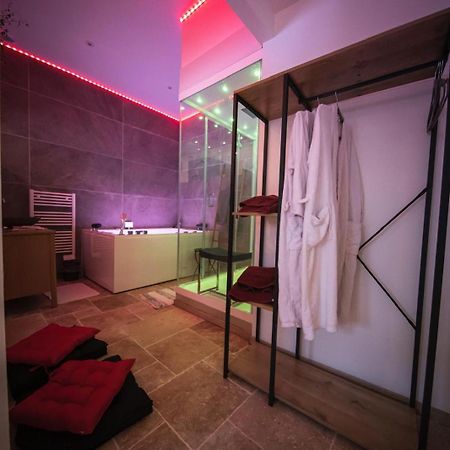 Appart'Detente *Jacuzzi *Hammam*Sauna* Chinon Eksteriør billede